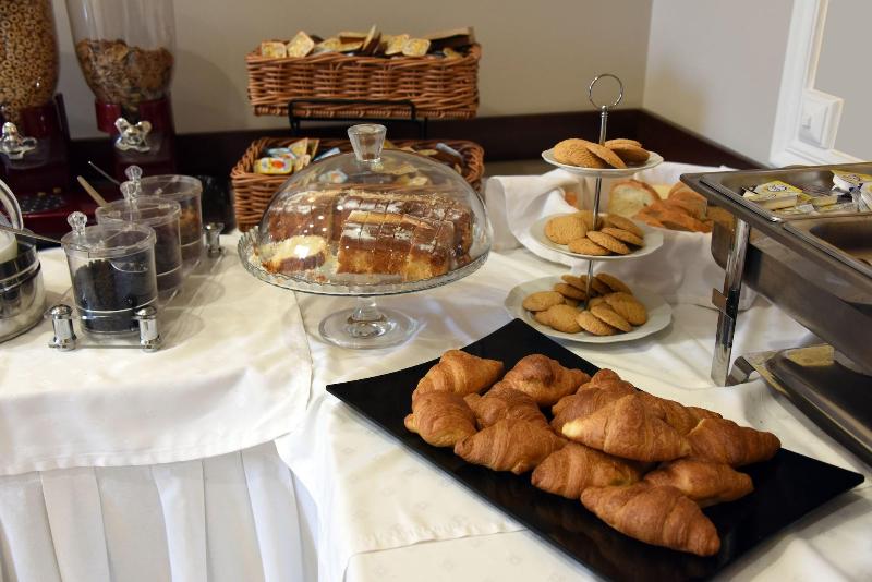 Отель Achillion