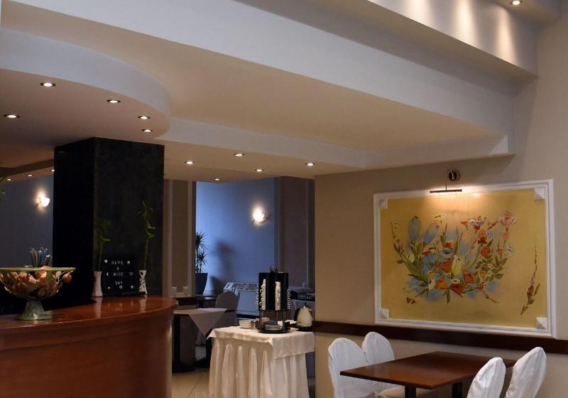 Отель Achillion