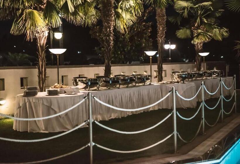 هتل Aeton Melathron