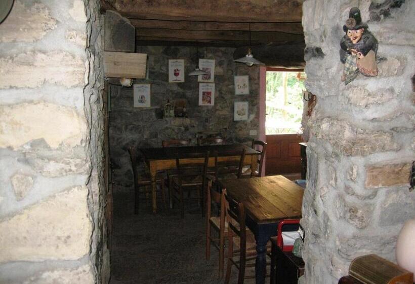 בית מלון כפרי Agriturismo Al Marnich