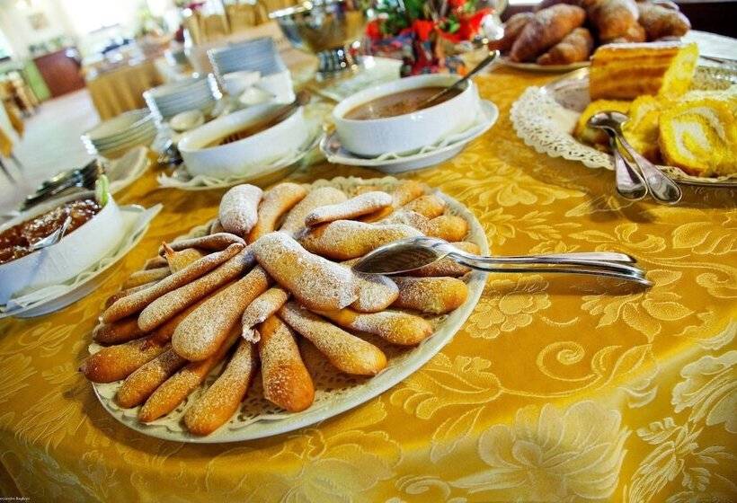 فندق Agriturismo Giuncola E Granaiolo