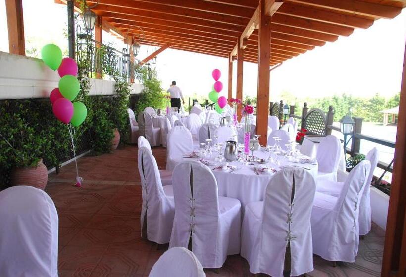 בית מלון כפרי Aiges Melathron