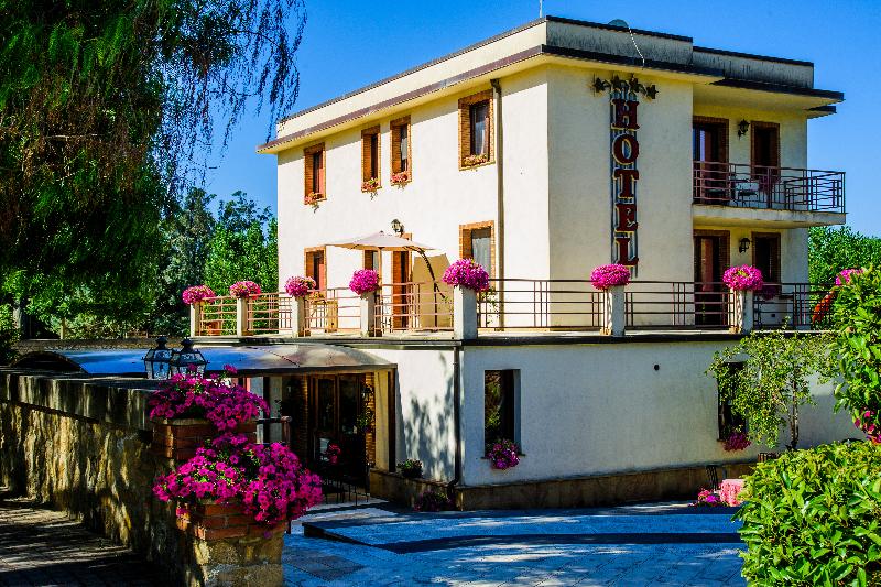 Отель Al Ritrovo