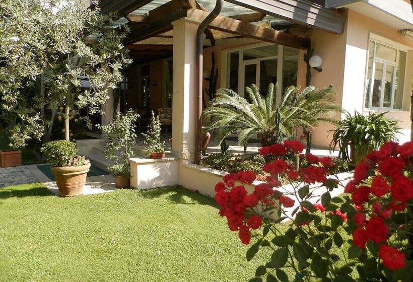 ホテル Mediterraneo