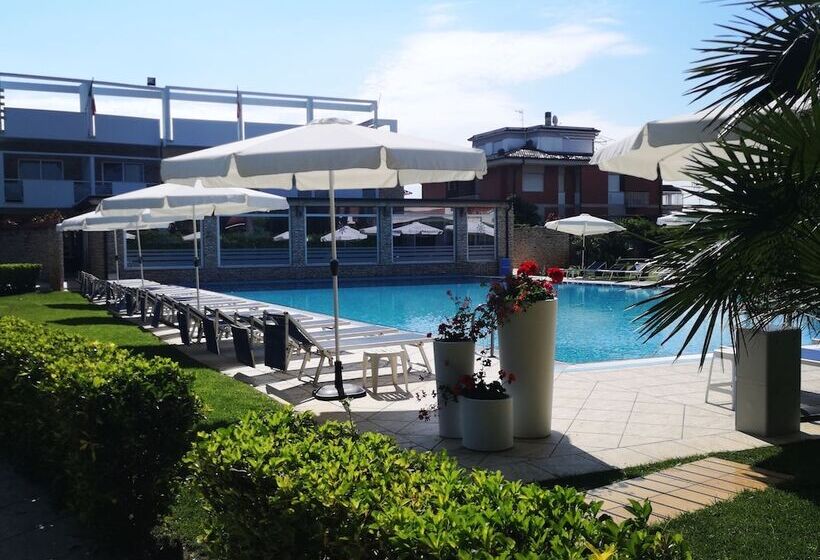 호텔 Albergo Mediterraneo