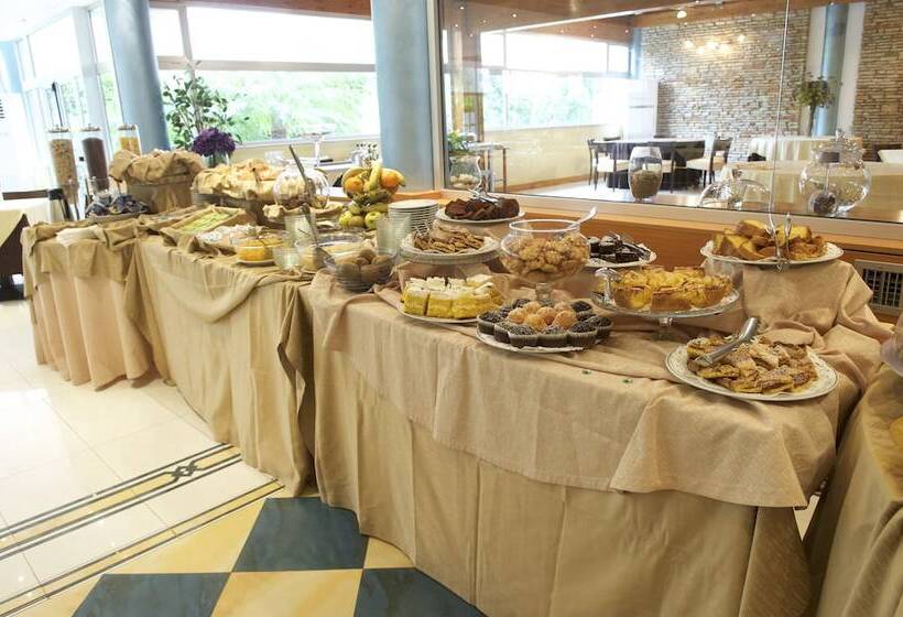 호텔 Albergo Mediterraneo