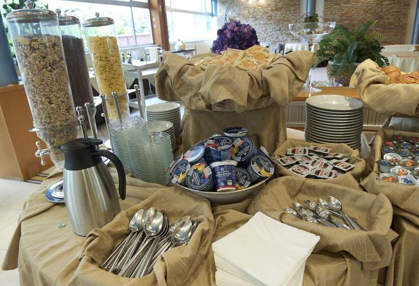 호텔 Albergo Mediterraneo