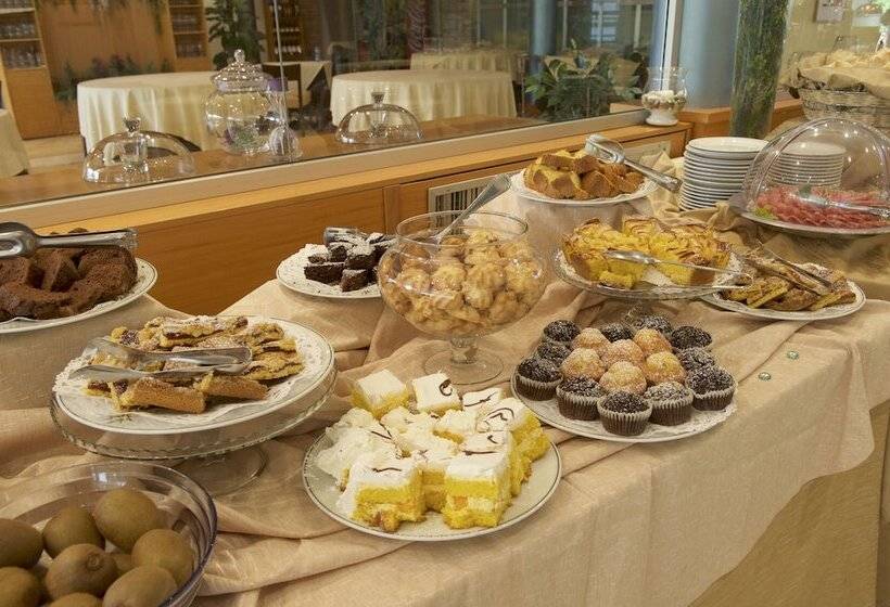 호텔 Albergo Mediterraneo