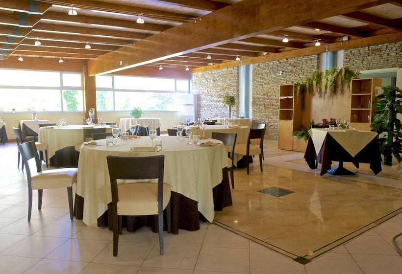 호텔 Albergo Mediterraneo