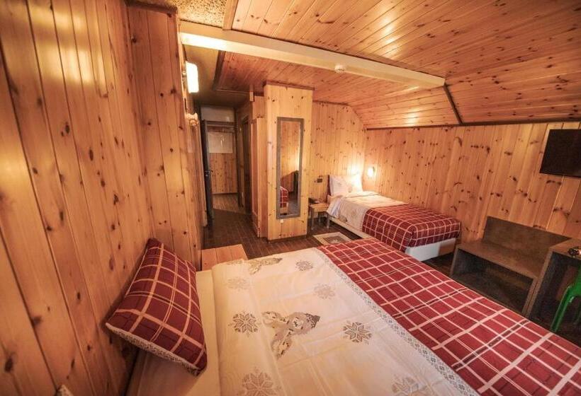 호텔 Albergo Quarto Pirovano