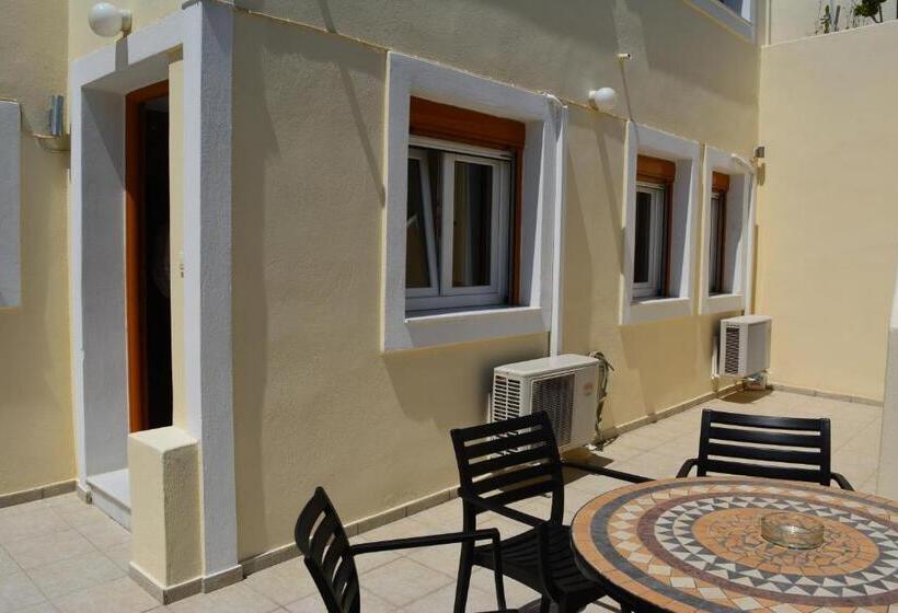 호텔 Anemomilos Suites