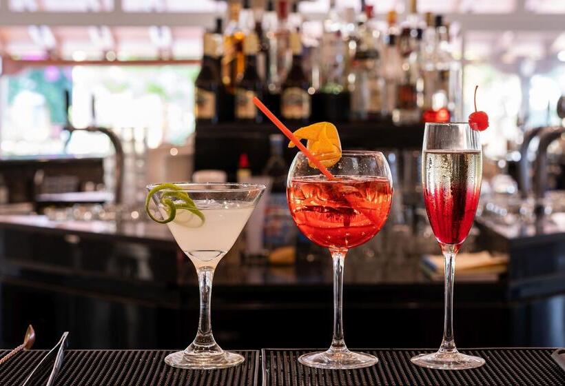 Отель Anissa Beach