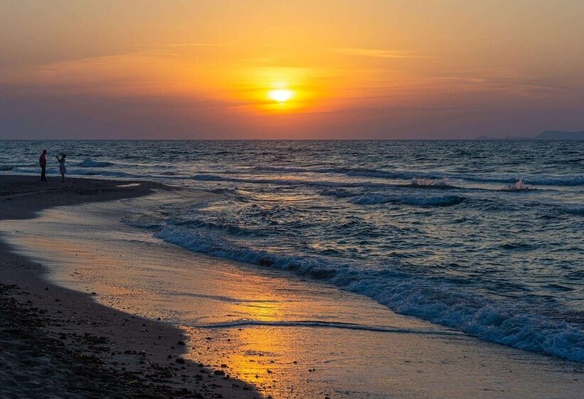 Отель Anissa Beach