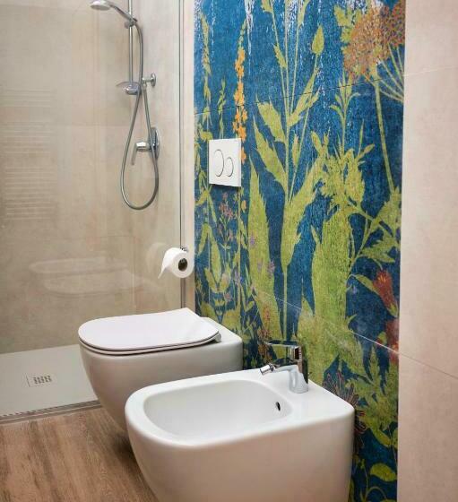 هتل Arathena Rocks