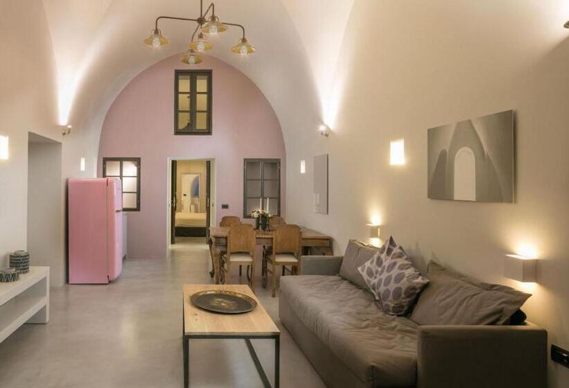 Отель Aria Suites & Villas