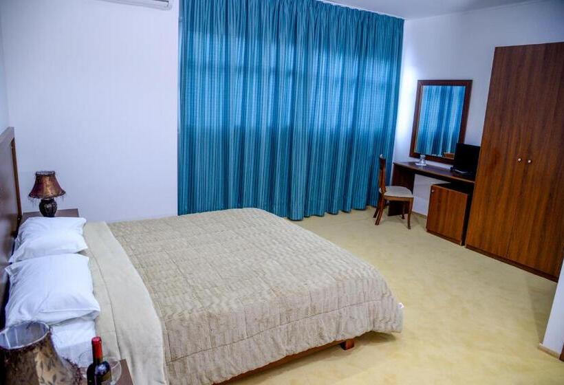 בית מלון כפרי Arta Palace