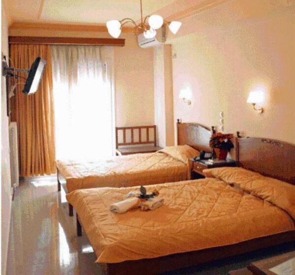 בית מלון כפרי Avra