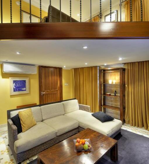 هتل Ax Palazzo Capua