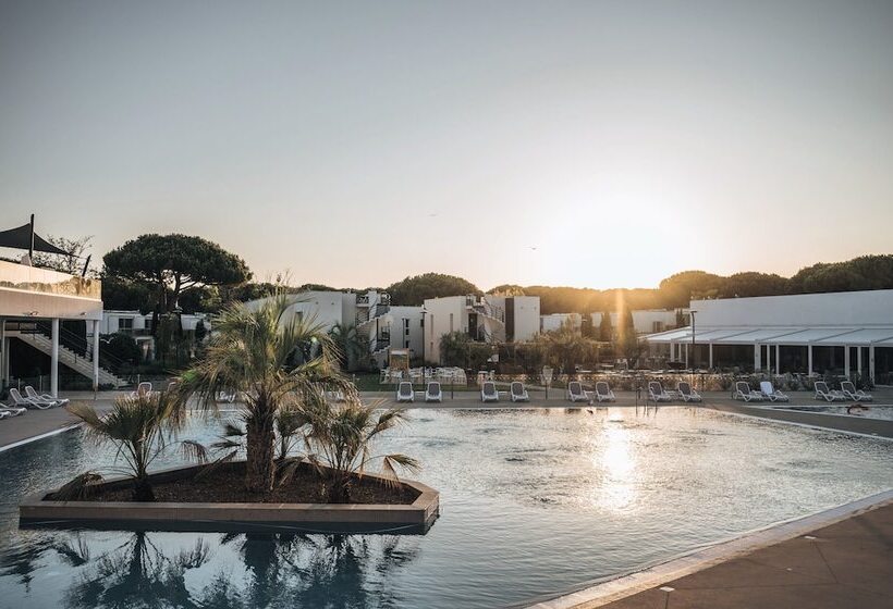 فندق Belambra Clubs Port Camargue   Les Salins