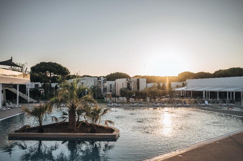 בית מלון כפרי Belambra Clubs Port Camargue   Les Salins