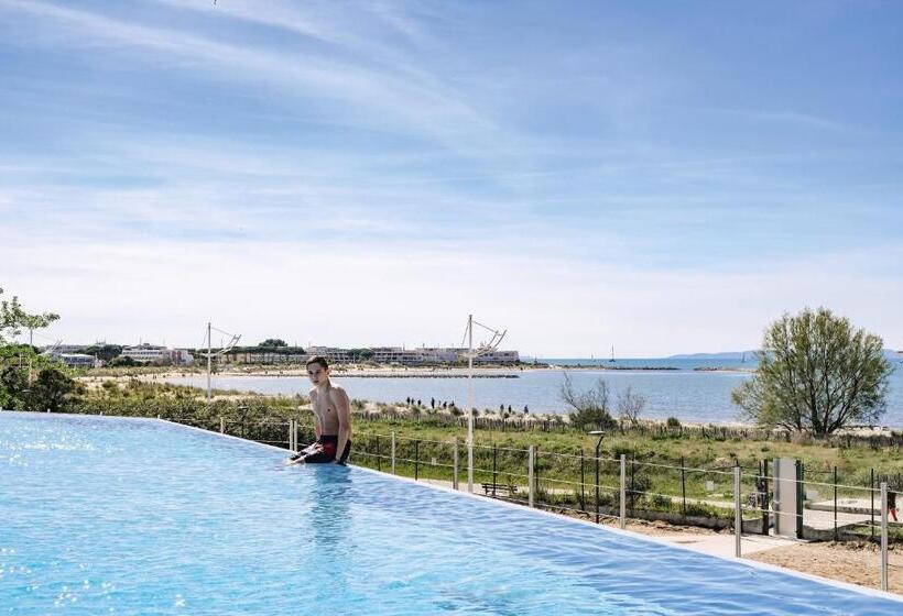 בית מלון כפרי Belambra Clubs Port Camargue   Les Salins