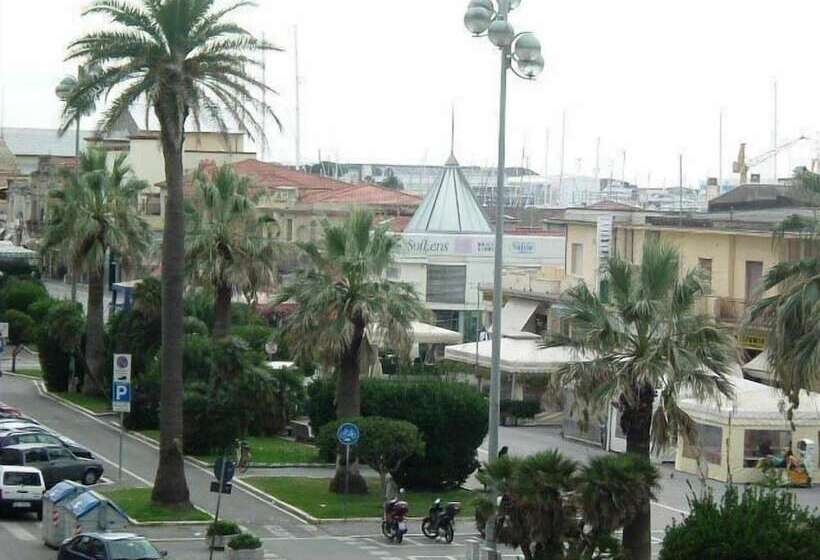 فندق Bella Riviera Lungomare