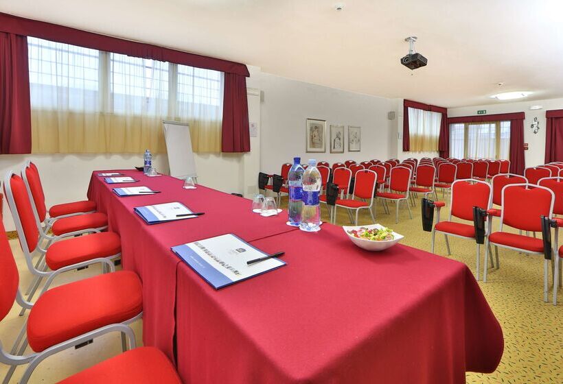 Отель Best Western Cesena