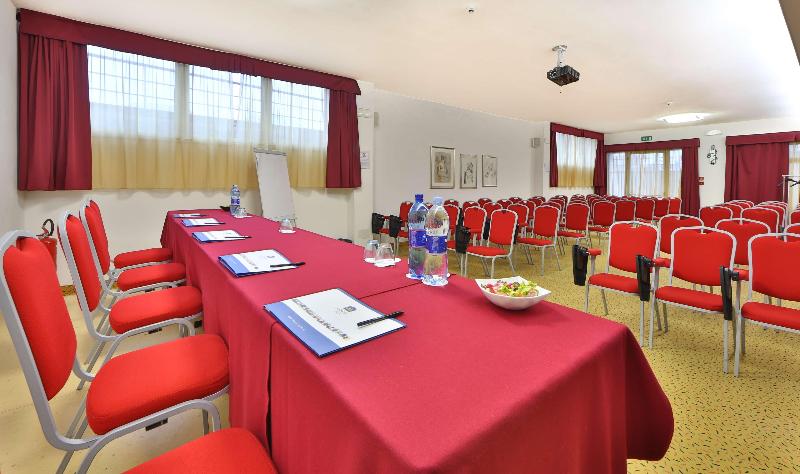 Отель Best Western Cesena