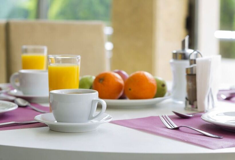 Blue Sea Hotel Alimos