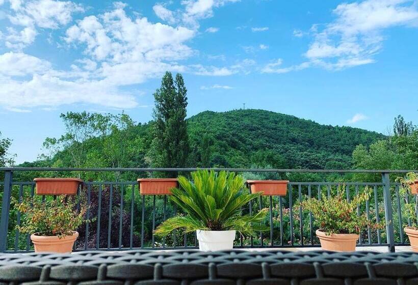 בית מלון כפרי Borgo Antico