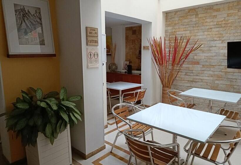 호텔 Boutique Confort Suites