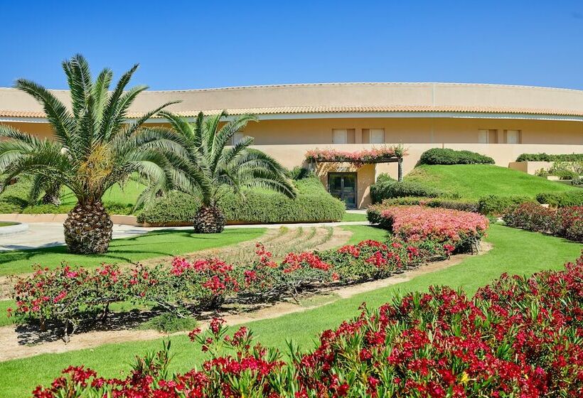 Отель Capovaticano Resort Thalasso Spa