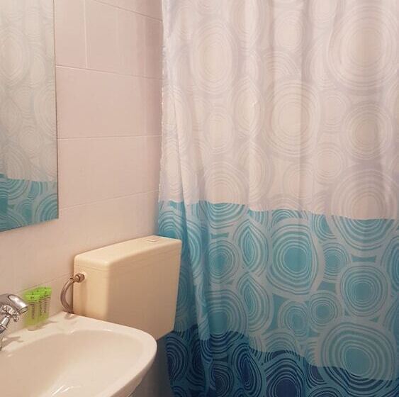 בית מלון כפרי Captains Rock