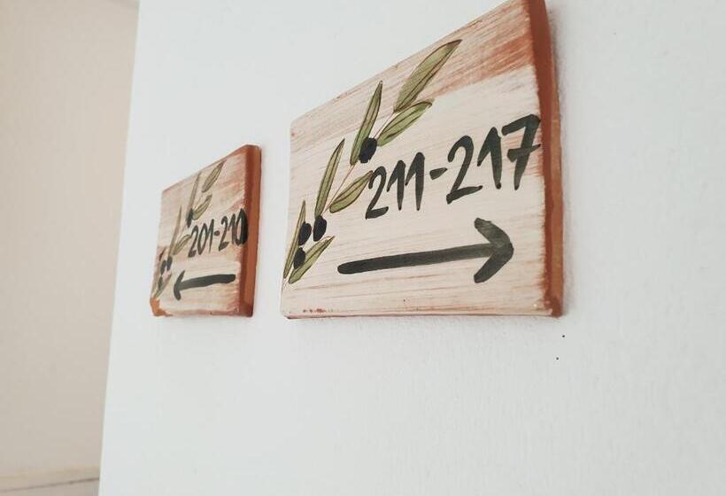 בית מלון כפרי Captains Rock