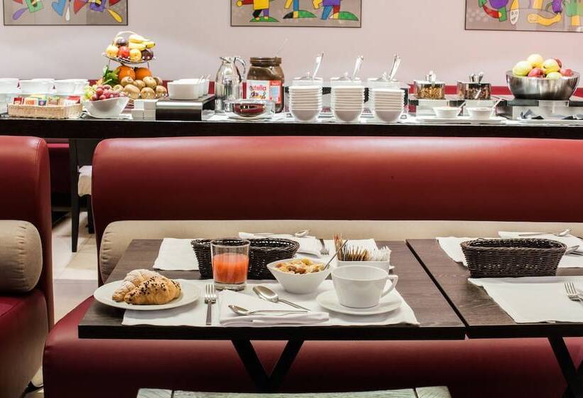 Отель Casa Poli