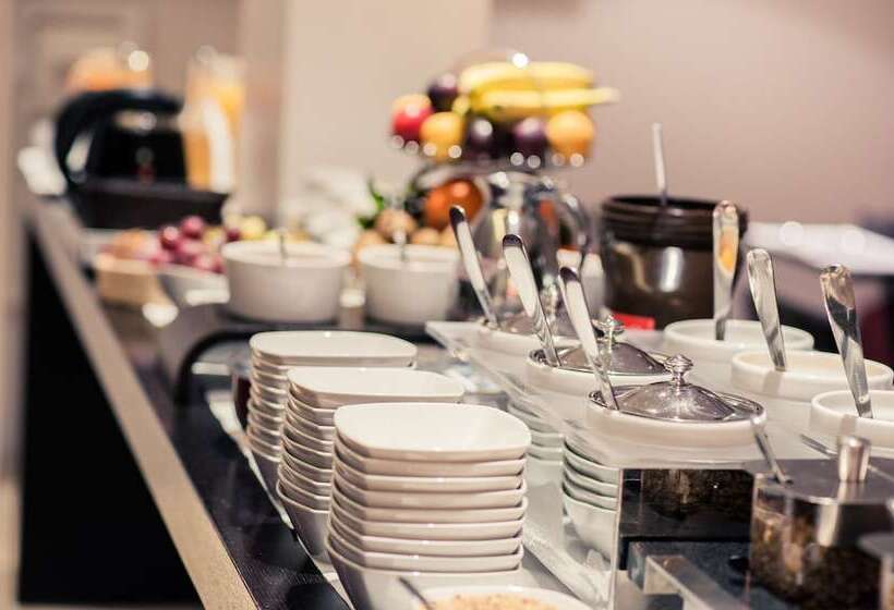 Отель Casa Poli