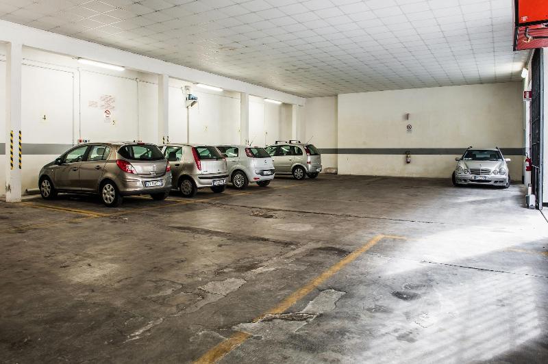 Отель Casa Poli