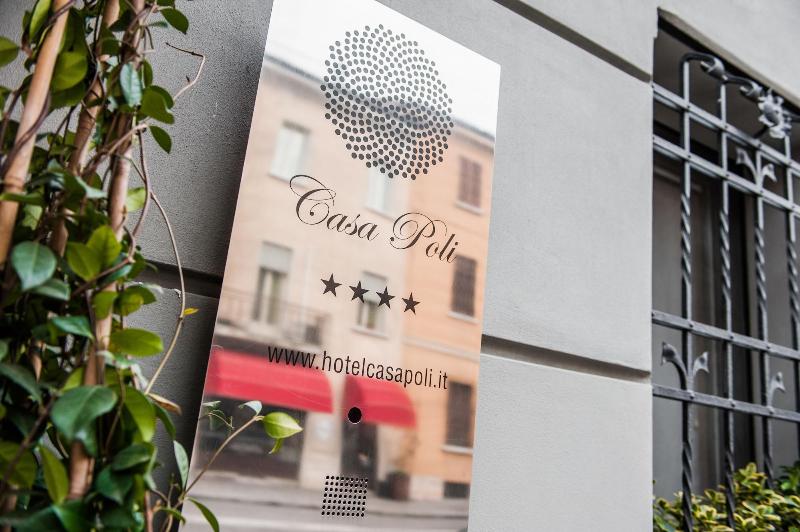 Отель Casa Poli