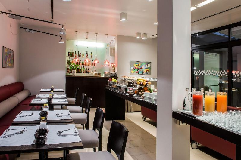 Отель Casa Poli