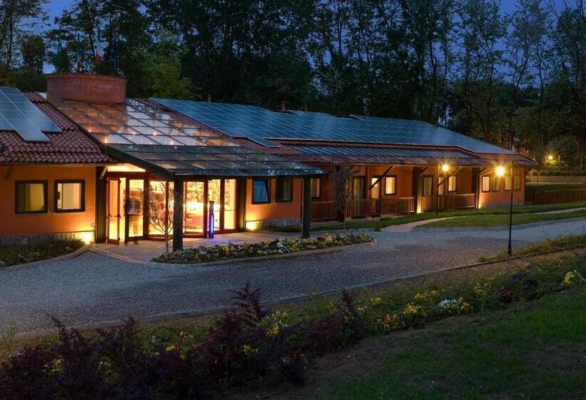 فندق Cascina Scova Resort