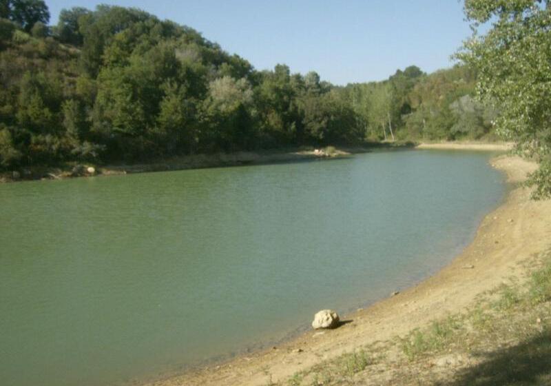 هتل Castellare Di Tonda