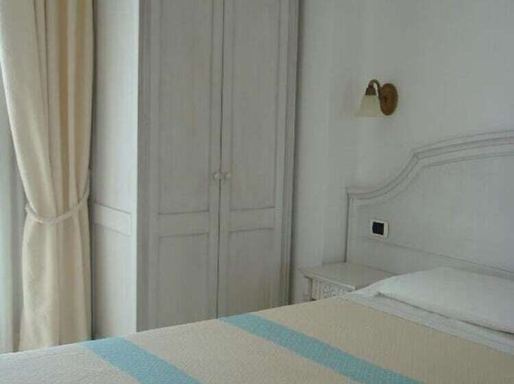 בית מלון כפרי Castello Di Tavolara