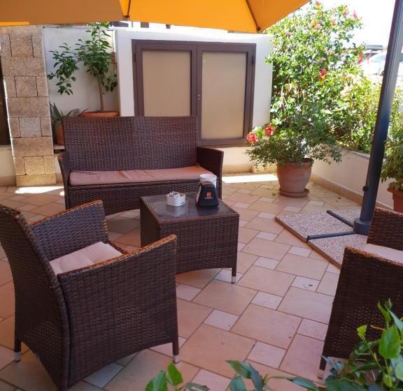 בית מלון כפרי Castello Di Tavolara