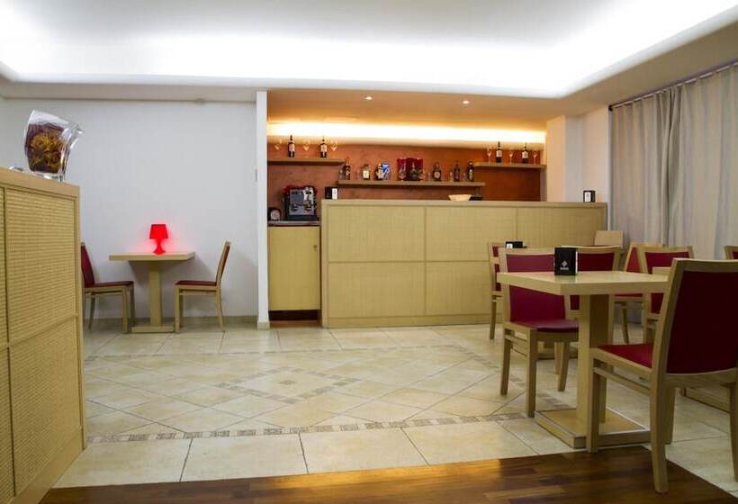 Отель Catania Town