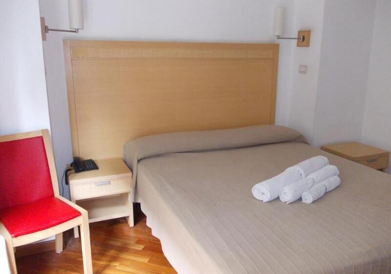 Отель Catania Town