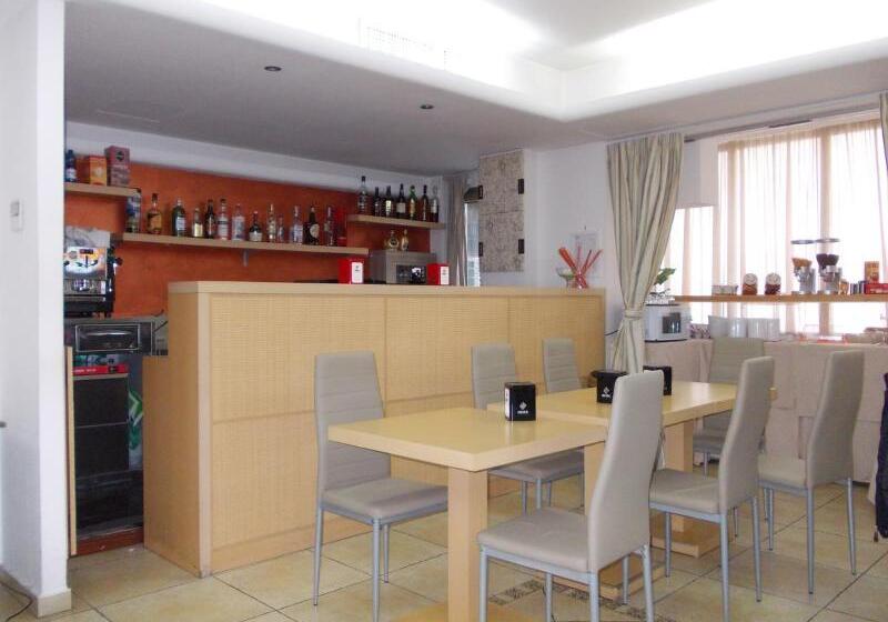 Отель Catania Town