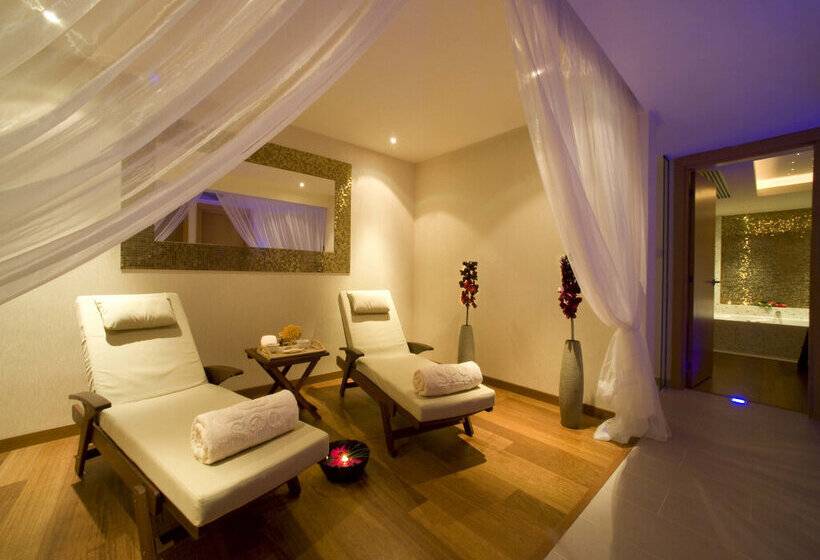 Отель Constantinou Bros Asimina Suites