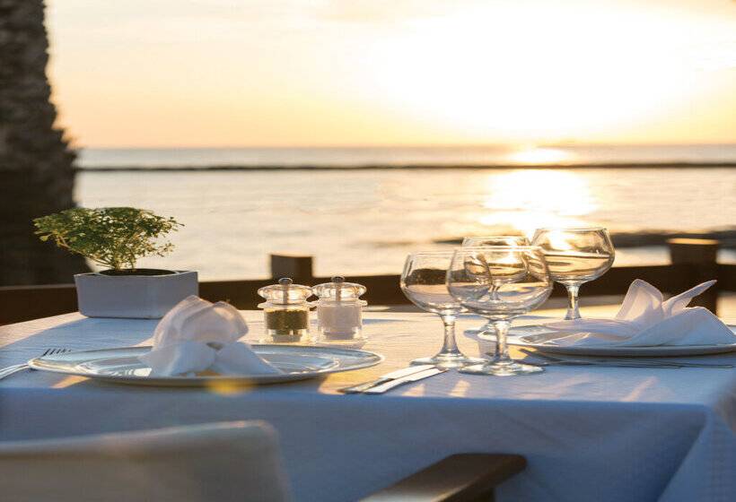 Отель Constantinou Bros Asimina Suites