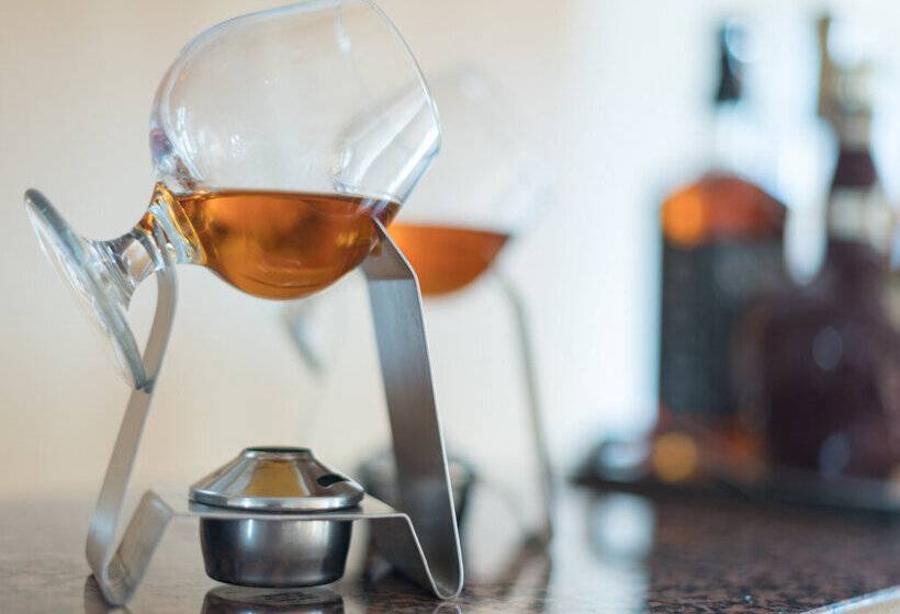 Отель Constantinou Bros Asimina Suites