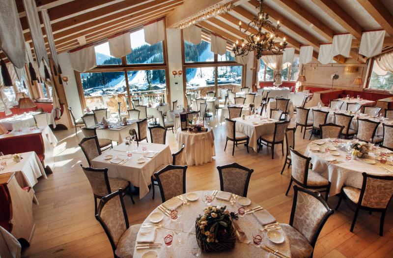 בית מלון כפרי Cristal Palace